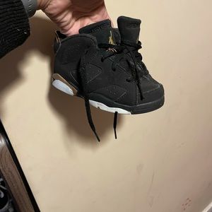 Boys Jordan’s size 9C